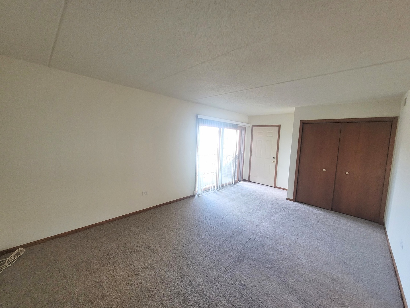 6305 S Nashville Avenue 2S