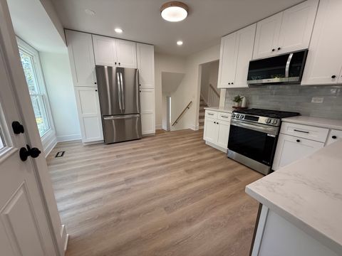 Tiny photo for 3023 N Windsor Drive, Arlington Heights, IL 60004 (MLS # 12505944)