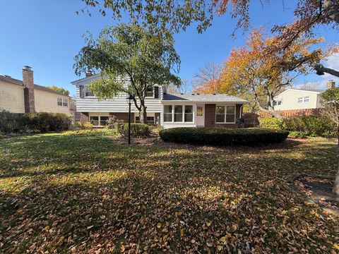 Tiny photo for 3023 N Windsor Drive, Arlington Heights, IL 60004 (MLS # 12505944)