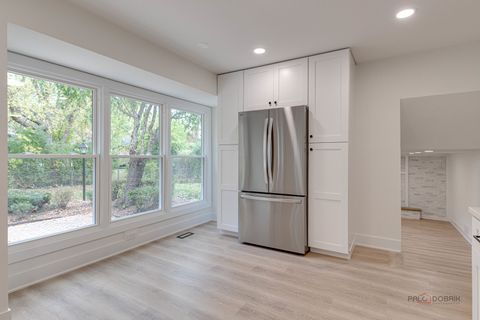 Tiny photo for 3023 N Windsor Drive, Arlington Heights, IL 60004 (MLS # 12505944)