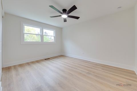 Tiny photo for 3023 N Windsor Drive, Arlington Heights, IL 60004 (MLS # 12505944)