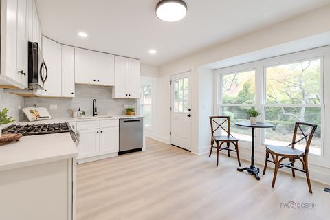 Tiny photo for 3023 N Windsor Drive, Arlington Heights, IL 60004 (MLS # 12505944)