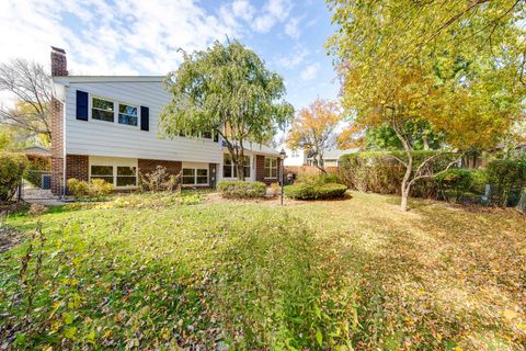 Tiny photo for 3023 N Windsor Drive, Arlington Heights, IL 60004 (MLS # 12505944)