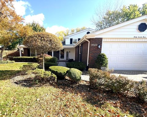 Photo of 3023 N Windsor Drive, Arlington Heights, IL 60004 (MLS # 12505944) Photo of 3023 N Windsor Drive, Arlington Heights, IL 60004 (MLS # 12505944)