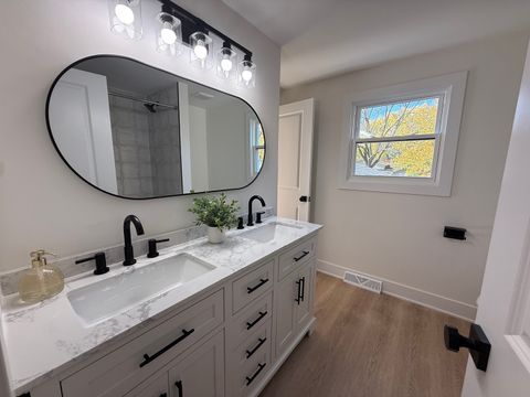 Tiny photo for 3023 N Windsor Drive, Arlington Heights, IL 60004 (MLS # 12505944)