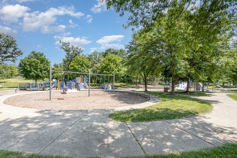 Tiny photo for 2921 Autumn Drive, Woodridge, IL 60517 (MLS # 12490163)