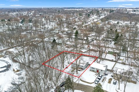 Tiny photo for 5615 Bunny Avenue, McHenry, IL 60051 (MLS # 12596653)