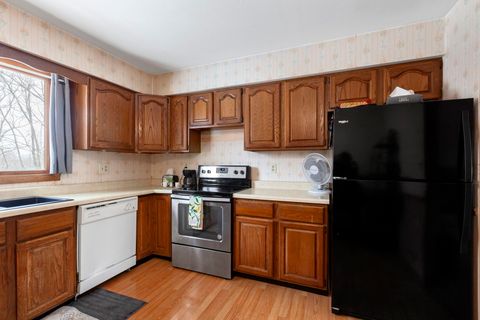 Tiny photo for 5615 Bunny Avenue, McHenry, IL 60051 (MLS # 12596653)