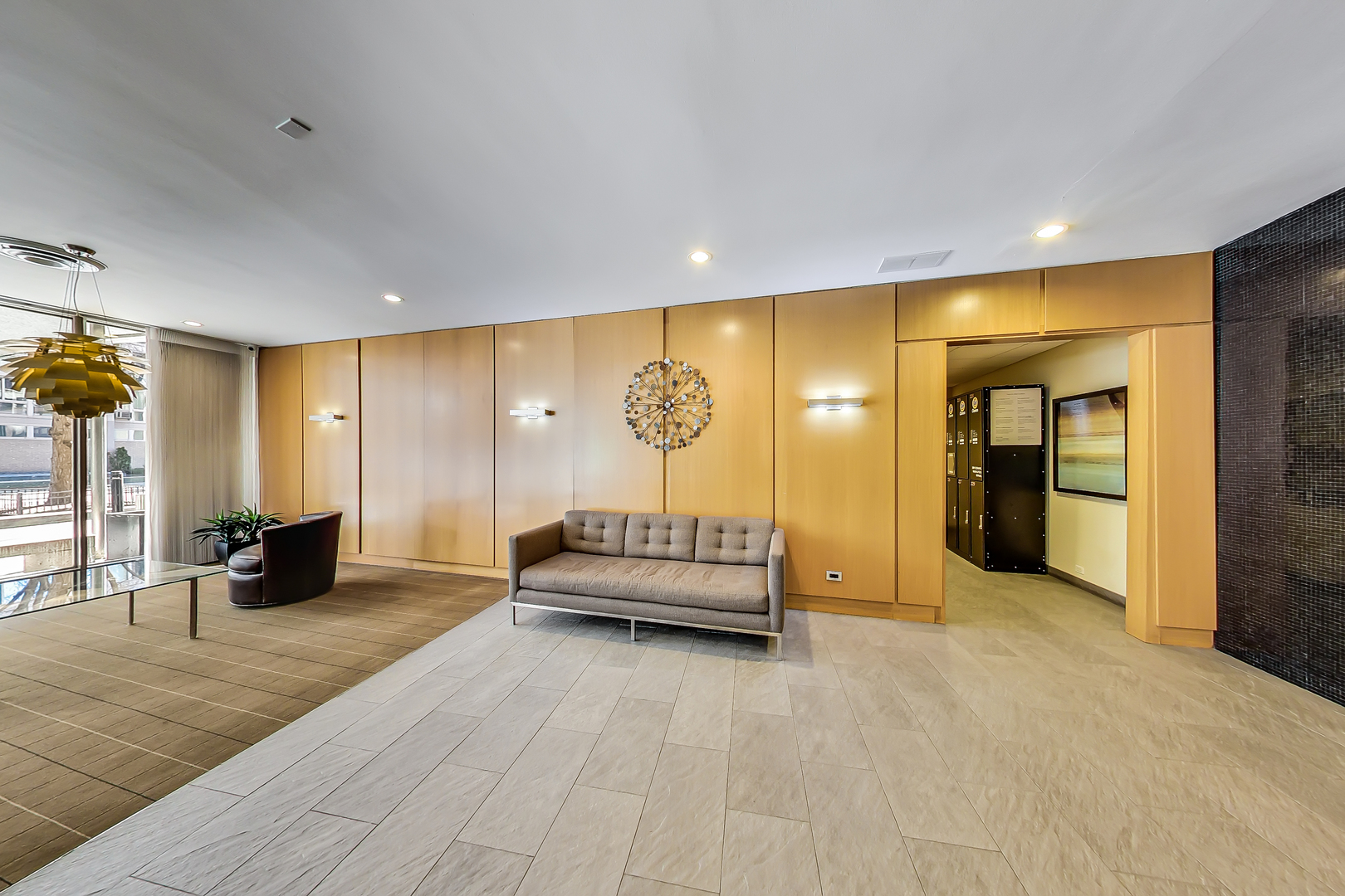 2930 N SHERIDAN Road 2111