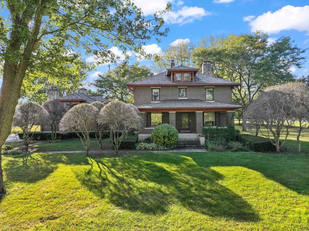 Photo for 5N754 IL Route 31 Highway, St. Charles, IL 60175 (MLS # 12482325)
