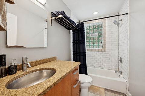 Tiny photo for 1360 W Estes Avenue #1S, Chicago, IL 60626 (MLS # 12501597)
