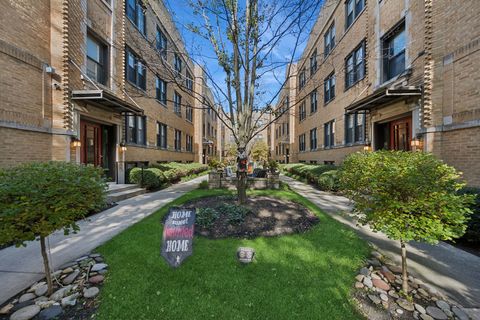 Tiny photo for 1360 W Estes Avenue #1S, Chicago, IL 60626 (MLS # 12501597)