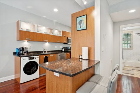 Tiny photo for 1360 W Estes Avenue #1S, Chicago, IL 60626 (MLS # 12501597)