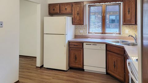 Tiny photo for 207 Uteg Street #201, Crystal Lake, IL 60014 (MLS # 12628142)