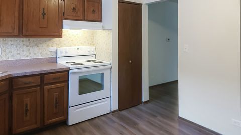 Tiny photo for 207 Uteg Street #201, Crystal Lake, IL 60014 (MLS # 12628142)