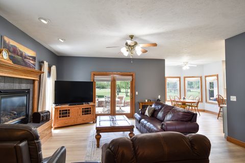 Tiny photo for 1816 Cardinal Court, Pontiac, IL 61764 (MLS # 12649251)