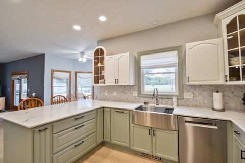 Tiny photo for 1816 Cardinal Court, Pontiac, IL 61764 (MLS # 12649251)