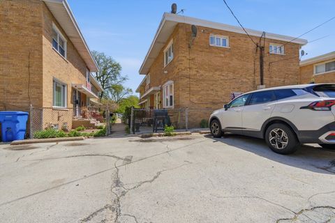 Tiny photo for 6030 N Winchester Avenue #C, Chicago, IL 60660 (MLS # 12635161)