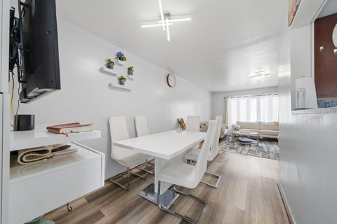 Tiny photo for 6030 N Winchester Avenue #C, Chicago, IL 60660 (MLS # 12635161)
