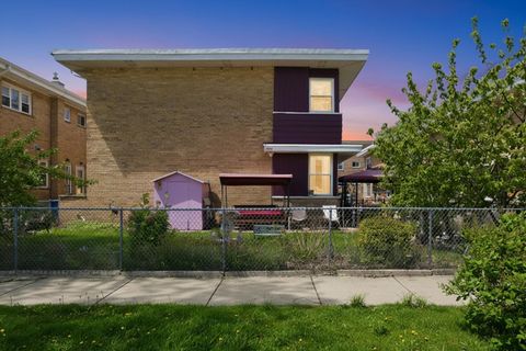 Tiny photo for 6030 N Winchester Avenue #C, Chicago, IL 60660 (MLS # 12635161)