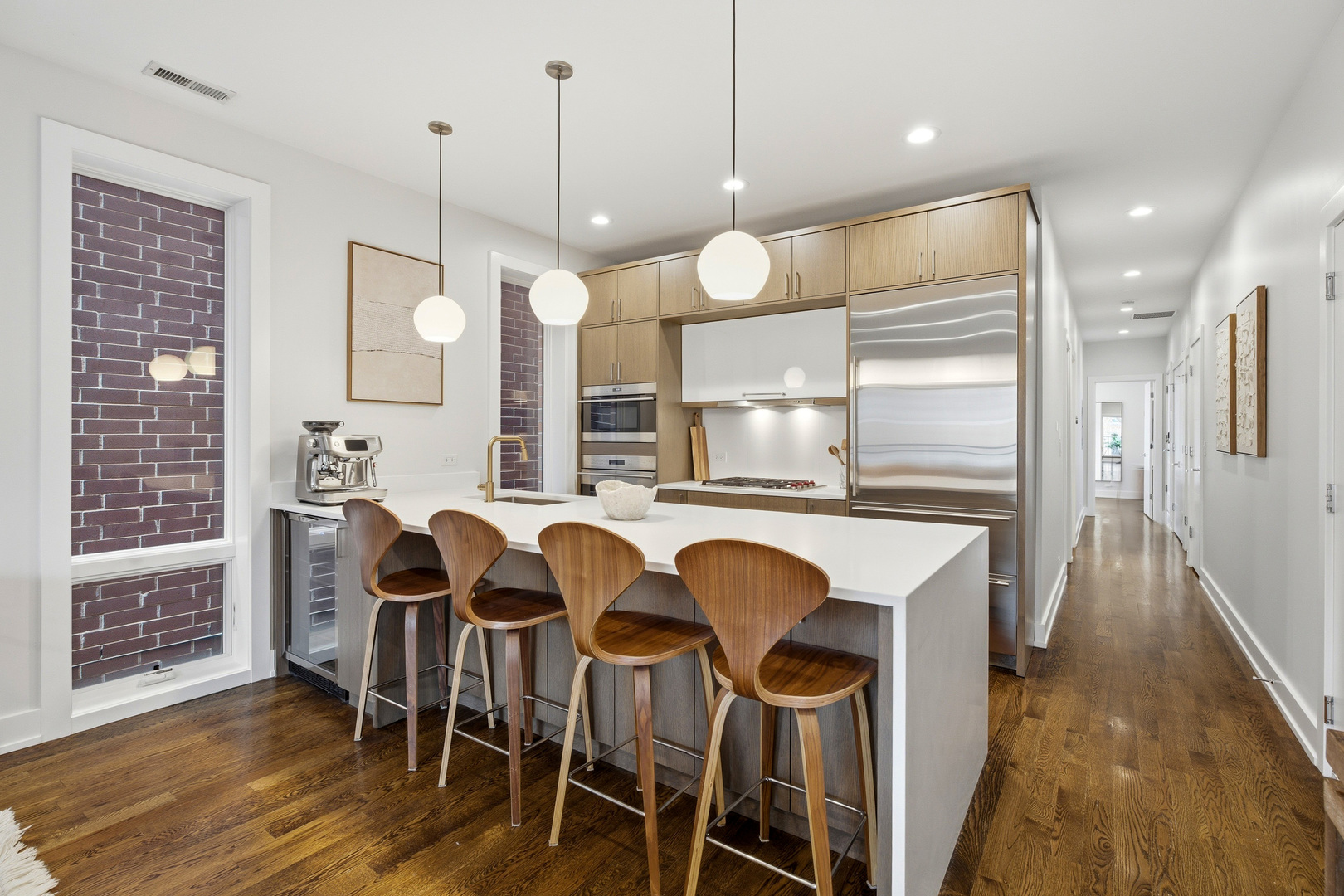 3330 N Clifton Avenue 2