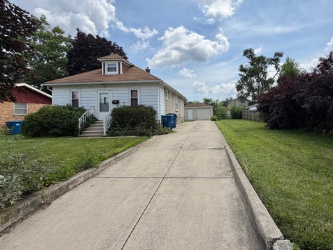 Tiny photo for 14613 Avers Avenue, Midlothian, IL 60445 (MLS # 12740019)