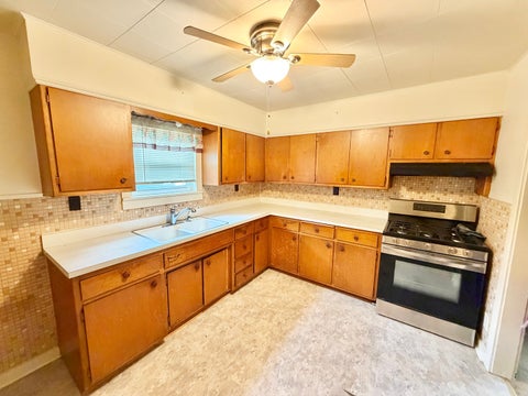 Tiny photo for 14613 Avers Avenue, Midlothian, IL 60445 (MLS # 12740019)