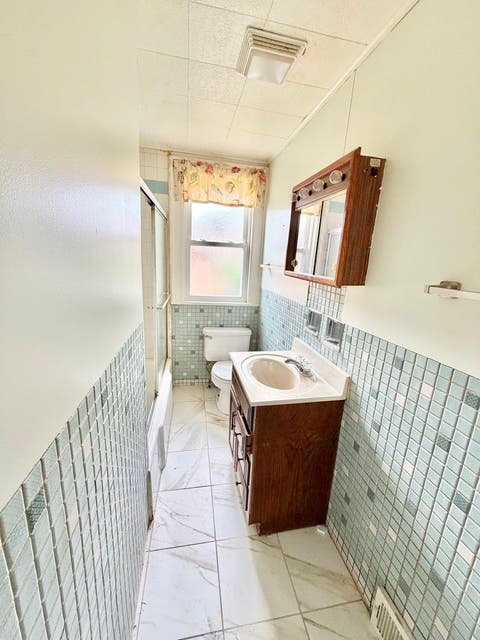 Tiny photo for 14613 Avers Avenue, Midlothian, IL 60445 (MLS # 12740019)