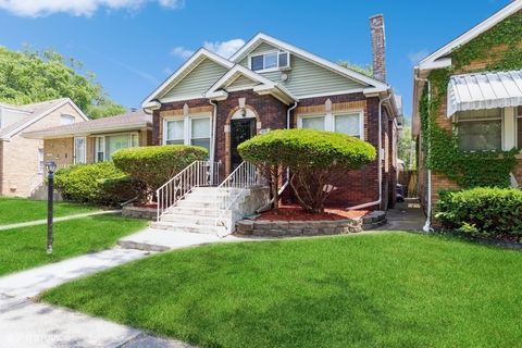 A home in Riverdale