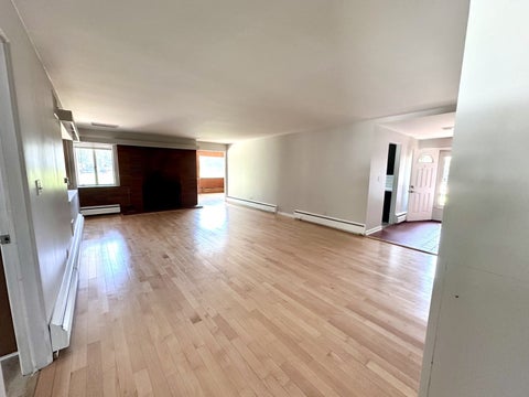 Tiny photo for 316 Guthrie Street, Ottawa, IL 61350 (MLS # 12368388)