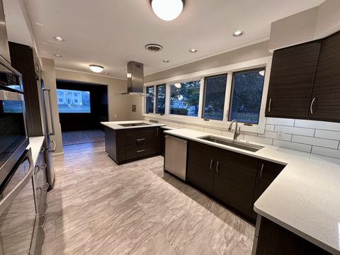 Tiny photo for 316 Guthrie Street, Ottawa, IL 61350 (MLS # 12368388)