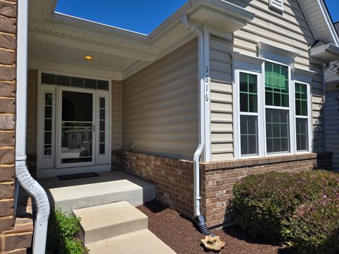 Tiny photo for 1616 Colchester Lane, Aurora, IL 60502 (MLS # 12484013)