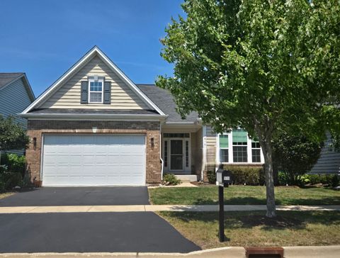 Photo of 1616 Colchester Lane, Aurora, IL 60502 (MLS # 12484013)