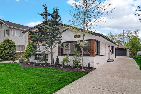 Tiny photo for 7135 N OZARK Avenue, Chicago, IL 60631 (MLS # 12632721)
