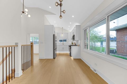 Tiny photo for 7135 N OZARK Avenue, Chicago, IL 60631 (MLS # 12632721)
