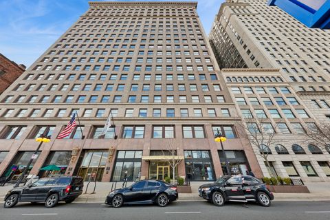 Tiny photo for 330 S Michigan Avenue #1707, Chicago, IL 60604 (MLS # 12608081)