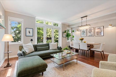 Tiny photo for 3035 N SEMINARY Avenue #2, Chicago, IL 60657 (MLS # 12764648)