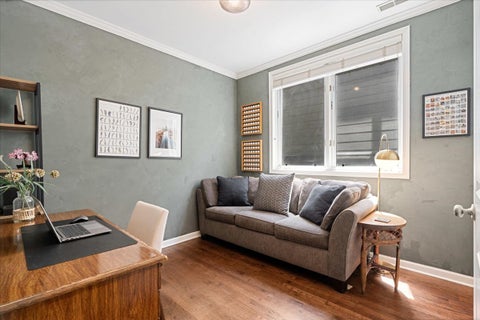 Tiny photo for 3035 N SEMINARY Avenue #2, Chicago, IL 60657 (MLS # 12764648)