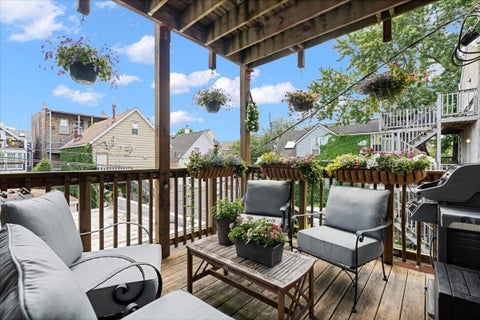 Tiny photo for 3035 N SEMINARY Avenue #2, Chicago, IL 60657 (MLS # 12764648)