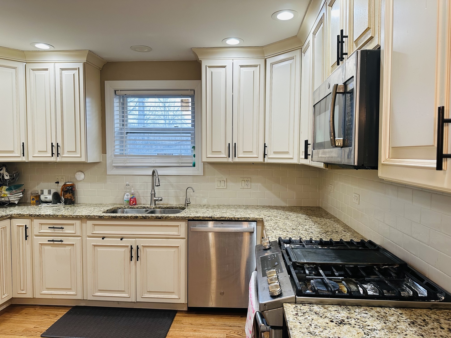 8415 N Ottawa Avenue