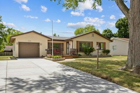 Tiny photo for Carol Stream, IL 60188 (MLS # 12667021)