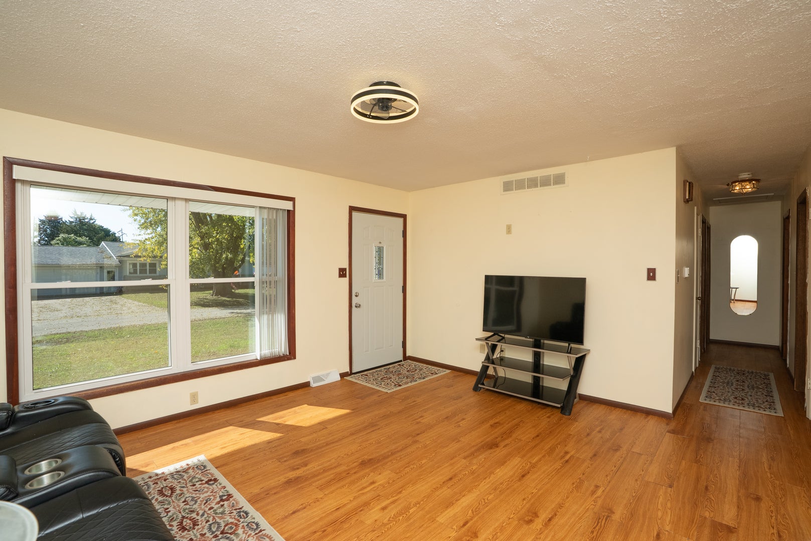 1217 Main Ave Court