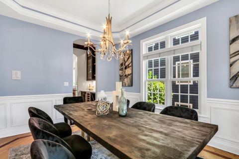 Tiny photo for 700 E Sunnyside Avenue, Libertyville, IL 60048 (MLS # 12487091)
