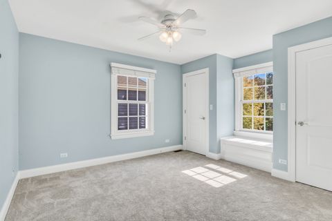 Tiny photo for 700 E Sunnyside Avenue, Libertyville, IL 60048 (MLS # 12487091)