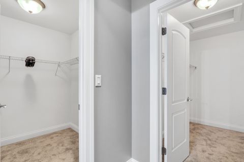 Tiny photo for 700 E Sunnyside Avenue, Libertyville, IL 60048 (MLS # 12487091)