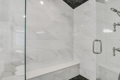 Tiny photo for 700 E Sunnyside Avenue, Libertyville, IL 60048 (MLS # 12487091)