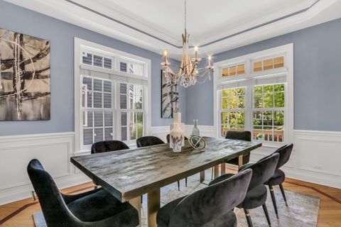 Tiny photo for 700 E Sunnyside Avenue, Libertyville, IL 60048 (MLS # 12487091)