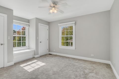 Tiny photo for 700 E Sunnyside Avenue, Libertyville, IL 60048 (MLS # 12487091)