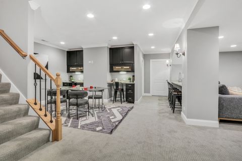 Tiny photo for 700 E Sunnyside Avenue, Libertyville, IL 60048 (MLS # 12487091)