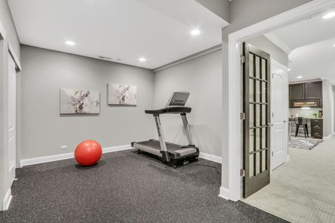 Tiny photo for 700 E Sunnyside Avenue, Libertyville, IL 60048 (MLS # 12487091)